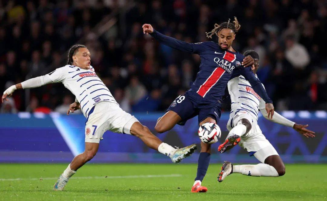 法国队将在荷兰队的面前全力以赴吗