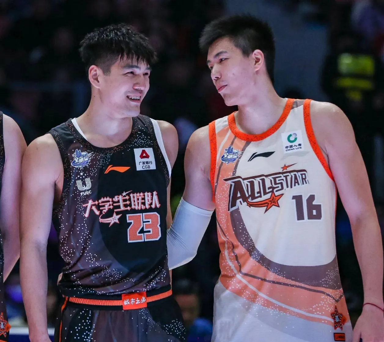 山东男篮青年球员锋芒毕露，展示出色个人能力