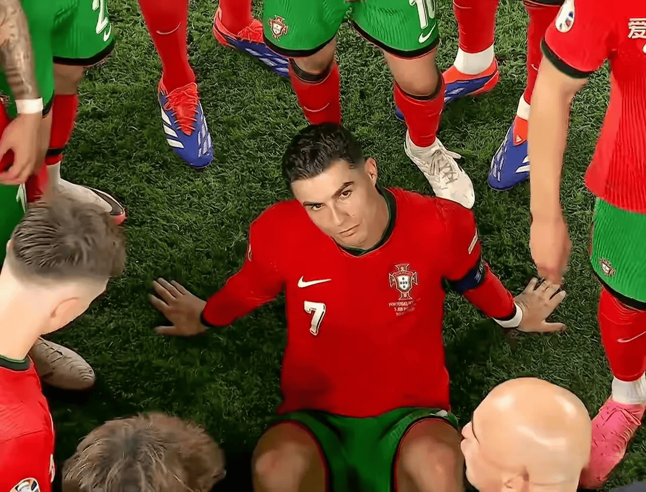 大发娱乐登录入口-每一个球员都在全力以赴地为团队踢球(在球队中,每个人的水平似乎基本处于一个档次)