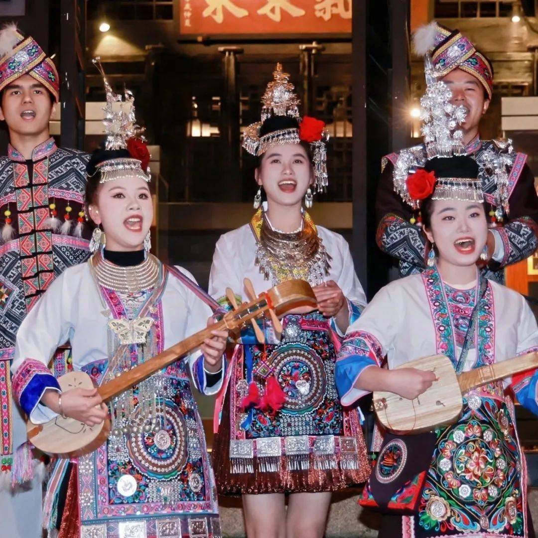 精彩纷呈的比赛让人沉浸其中! 精彩纷呈的比赛让人沉浸其中!